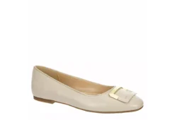 Adrienne Vittadini Womens Jacksi Flat - Ivory