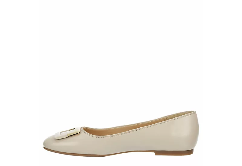 Adrienne Vittadini Womens Jacksi Flat - Ivory 4 Adrienne Vittadini Womens Jacksi Flat - Ivory - Image 4