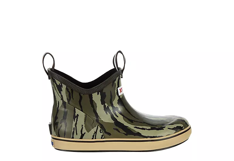 Xtratuf Boys Mossy Oak Bottomland Ankle Deck Boot - Camo 2 Xtratuf Boys Mossy Oak Bottomland Ankle Deck Boot - Camo - Image 2